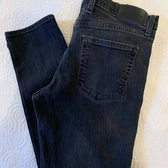 MICHAEL KORS MENS
Parker Slim-Fit Jeans - Picture 7 of 7